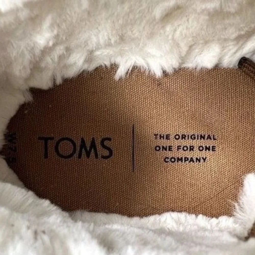 Toms nepal ankle
